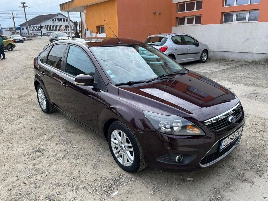 Vând Ford Focus 2 Facelift hatchback