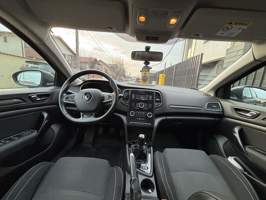 RENAULT Megane 2018 — imagine 5