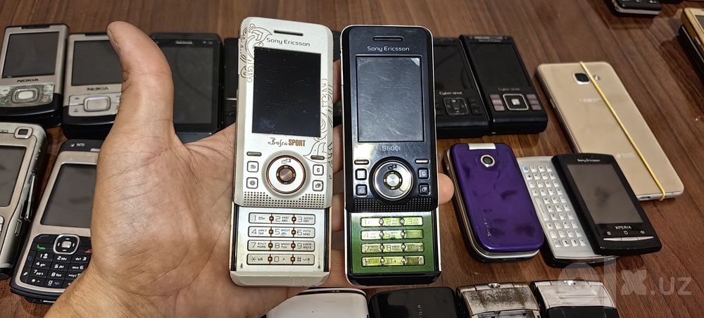 Retro telefonlar sotiladi