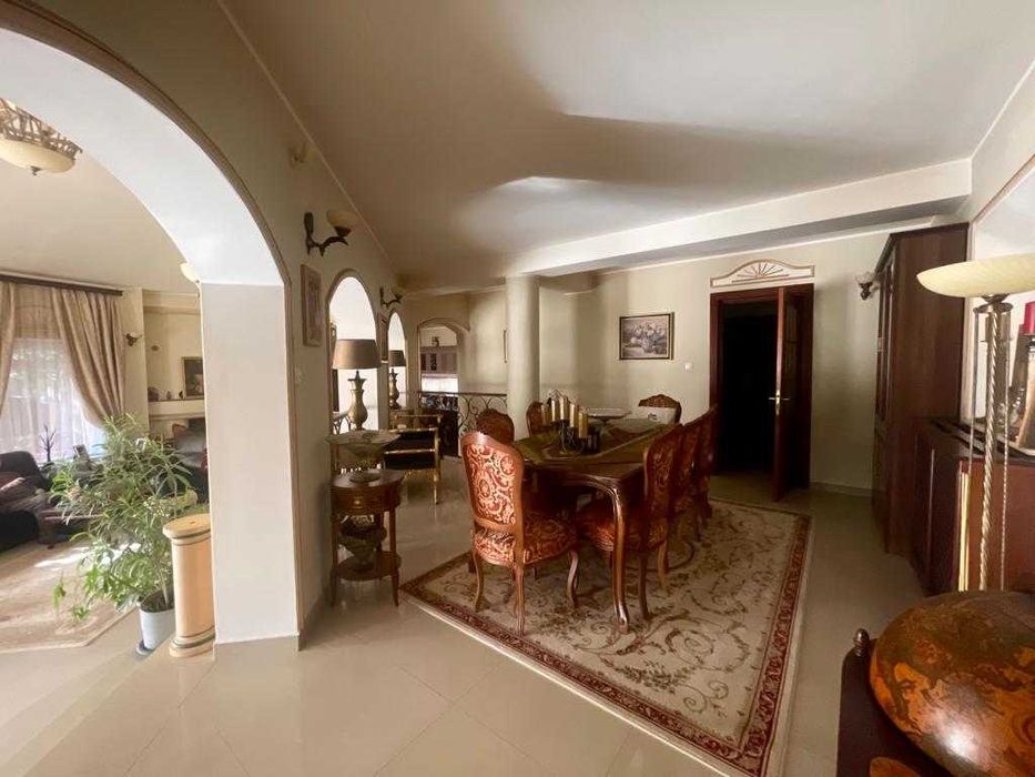 Pool & Sauna/Luxury Interior/Vast Fruit Garden