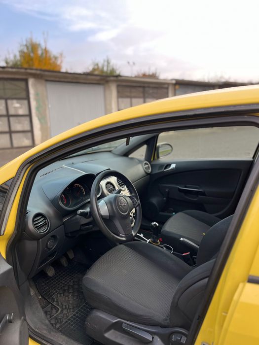 Opel Corsa D 2009