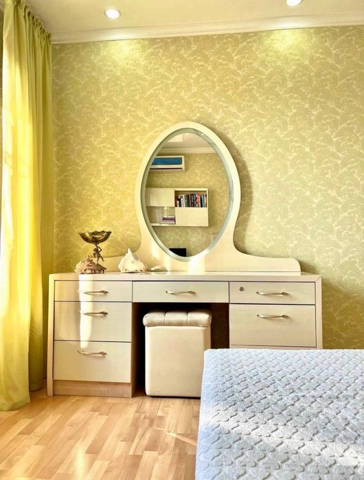 СРОЧНО! Продаётся квартира 182м²  ориентир метро Айбек