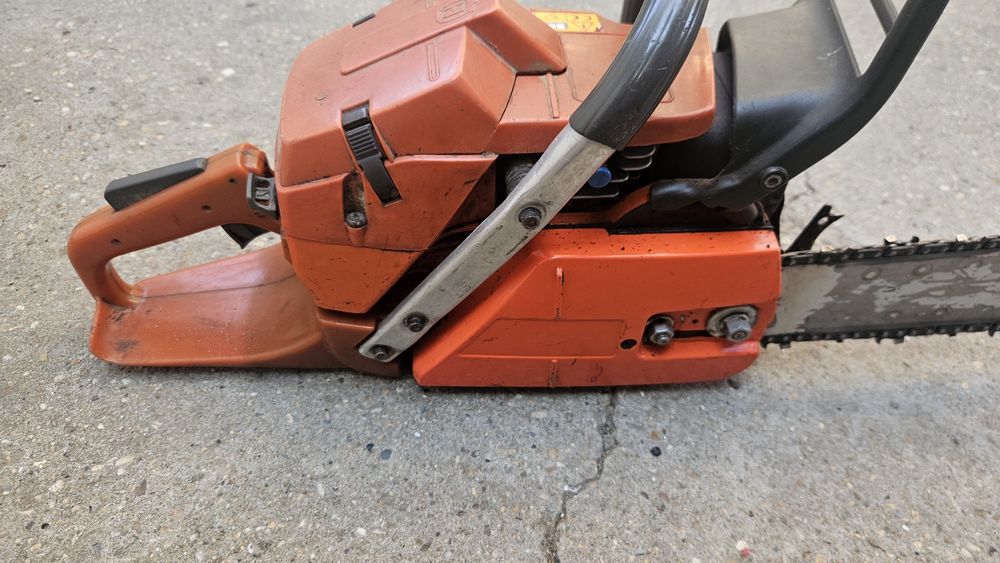 Husqvarna 365 нова бубина нова свещ