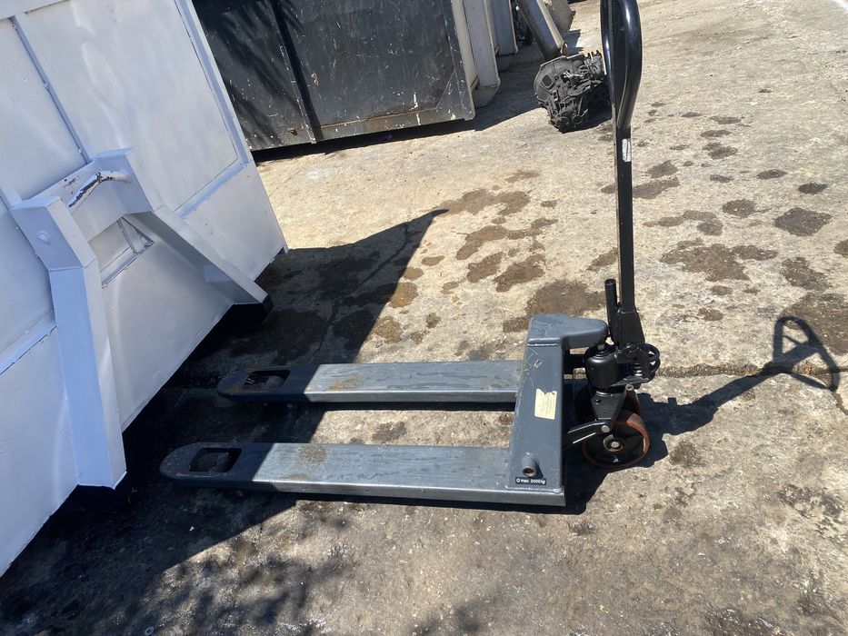 * Vând Liza ridica 2 tone  *