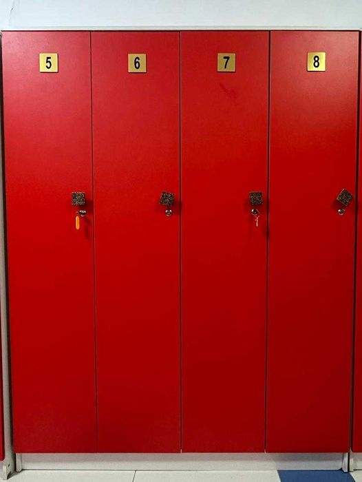 Продам шкафчики в раздевалку