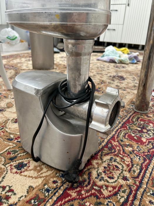 Мясорубка продаётся