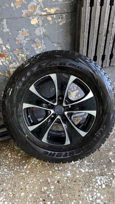 Bridgestone Blizzak 285/60 R18