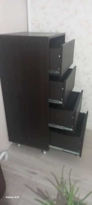 Продам комод Пользовались меньше месяца