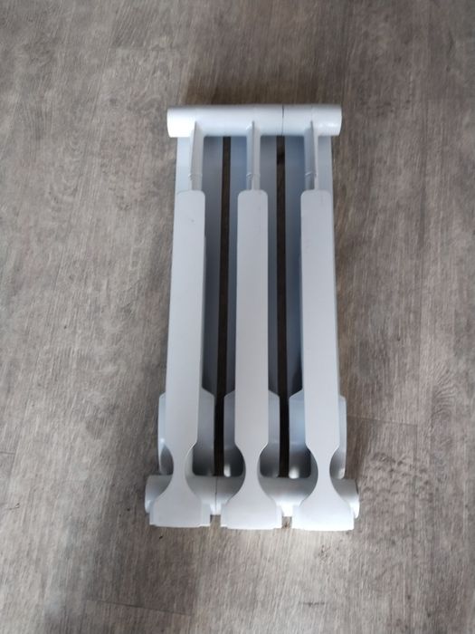 Продаю батареи хорошие 3секции