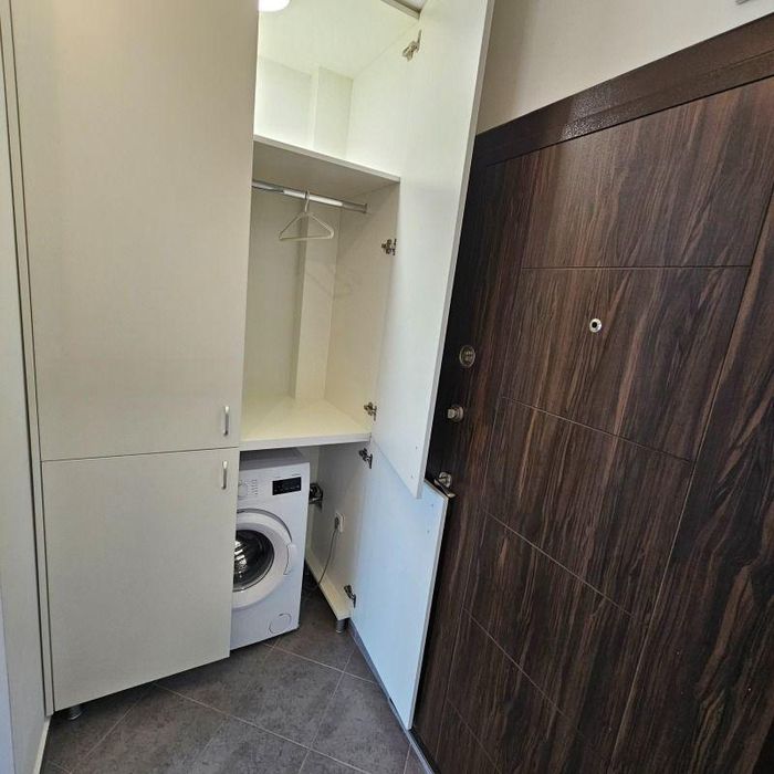 Двустаен апартамент в ж.к. Дървеница.