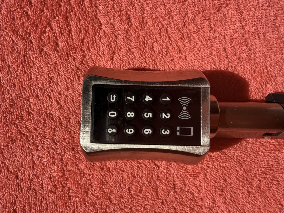Смарт замок TTlock для апартаментов