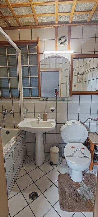 Дава се под наем Тристаен апартамент в София, Лозенец - 95 кв.м за 900 € - Снимка #10