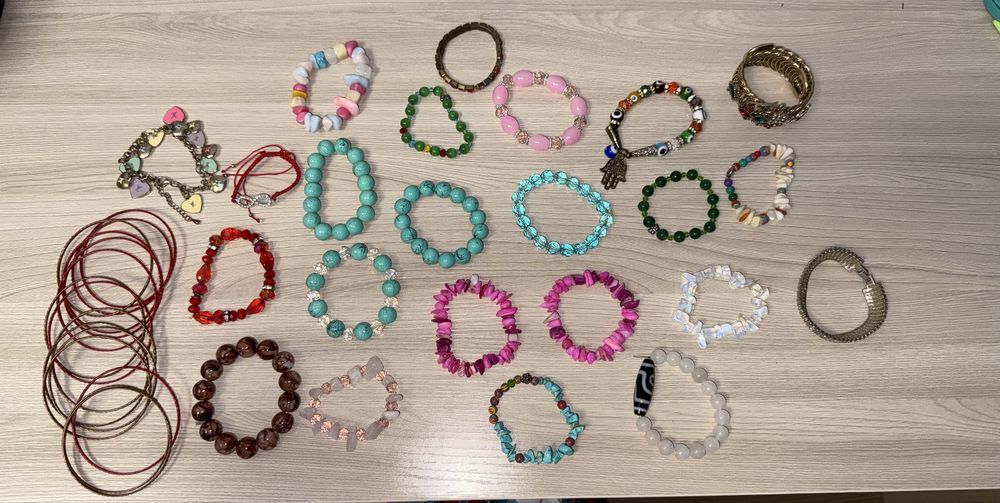 Браслет из камней