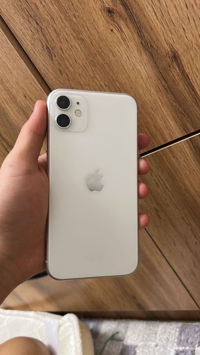 В продаже Айфон 11 ( обмен интересует на марки выше )