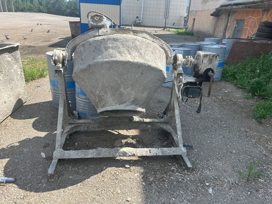 Продам бетономешалку