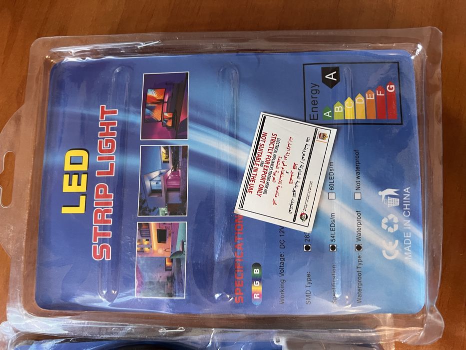 Set banda LED 5m rgb cu controler si telecomanda incluse