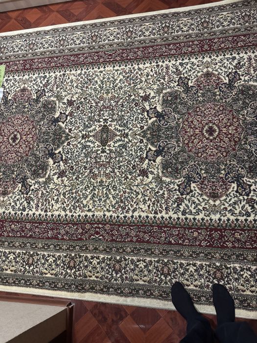 Гиламлар сотилади арзон нархда яхши сифатли