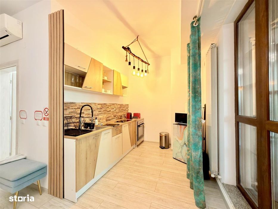 Apartament 3 camere tip penthouse Petru-Poni