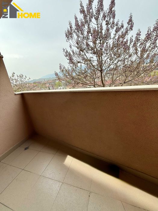 Напълно обзаведен тристаен апартамент в нова жилищна сграда