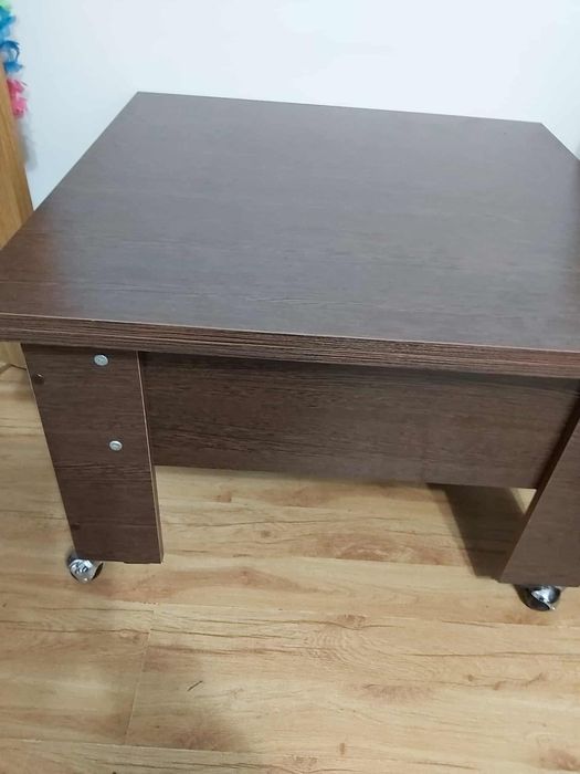 Vând masa de cafea și extensibila