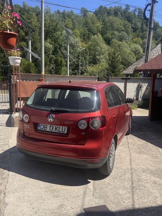 Vând golf 5 plus 1.6 MPI