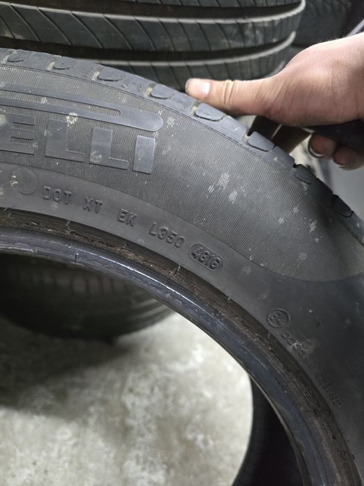 2 Броя 235/55/17 Pirelli 5mm