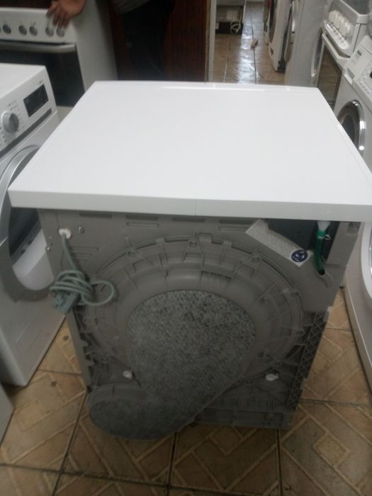 Сушилня с термопомпа Аег Aeg Series 8000 А+++ 8кг. 2 години гаранция!