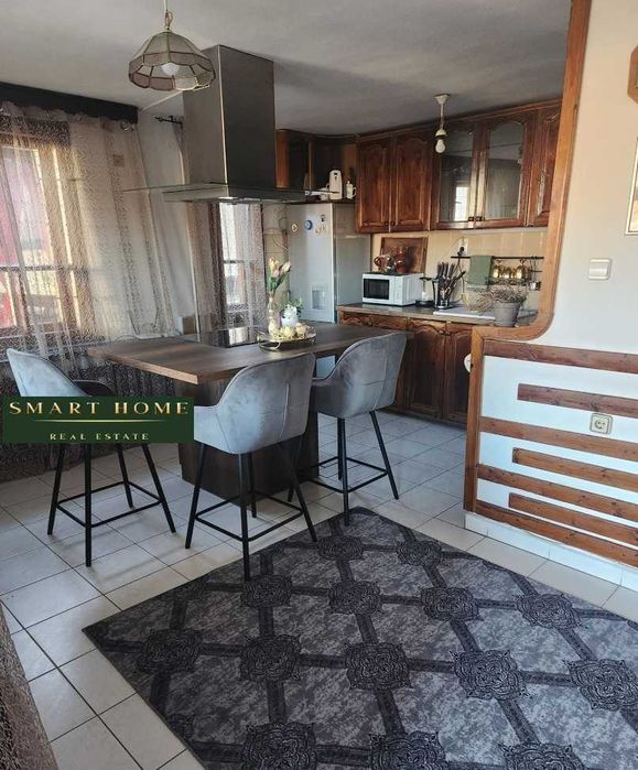 Дава се под наем Къща в с. Арбанаси, Област Велико Търново - 625 кв.м за 1500 € - Снимка #3