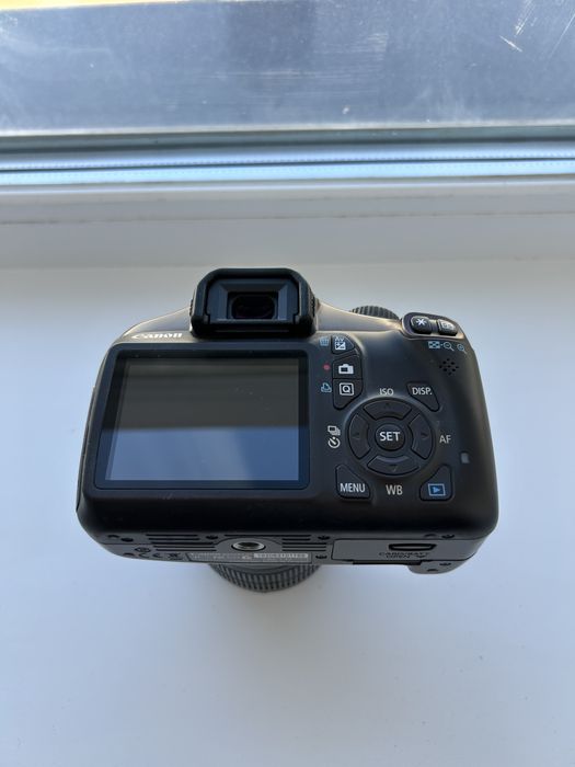Canon EOS 1100D