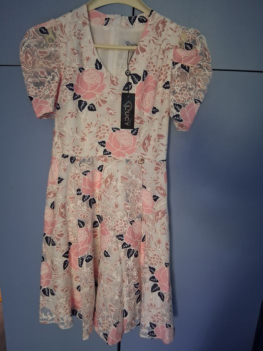 Официални рокли на Lucy fashion