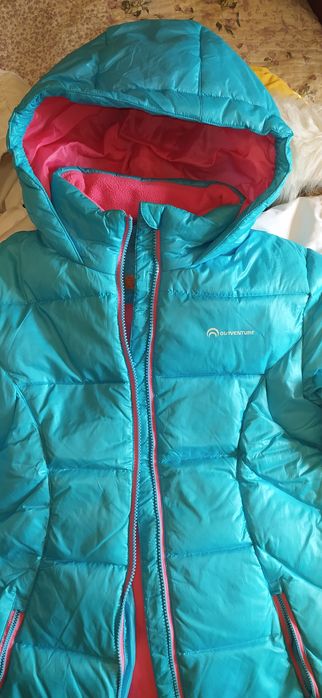 Продам пуховики р.44