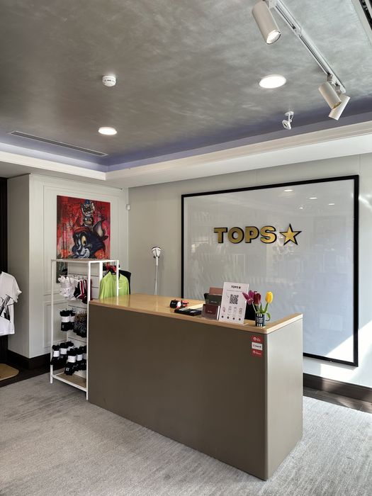 Продается готовый магазин одежды