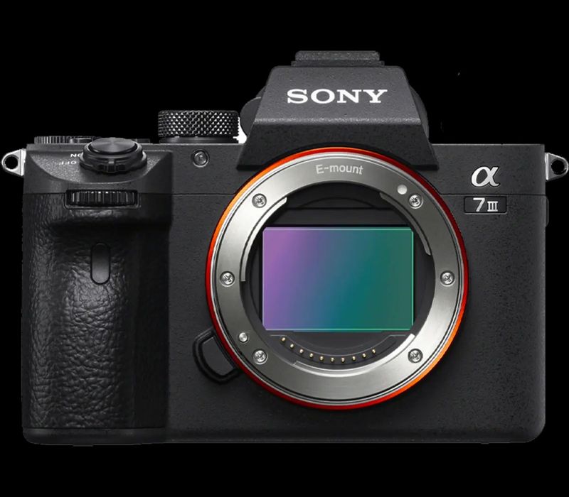 Sony alpha 7 III sotiladi  3 dona