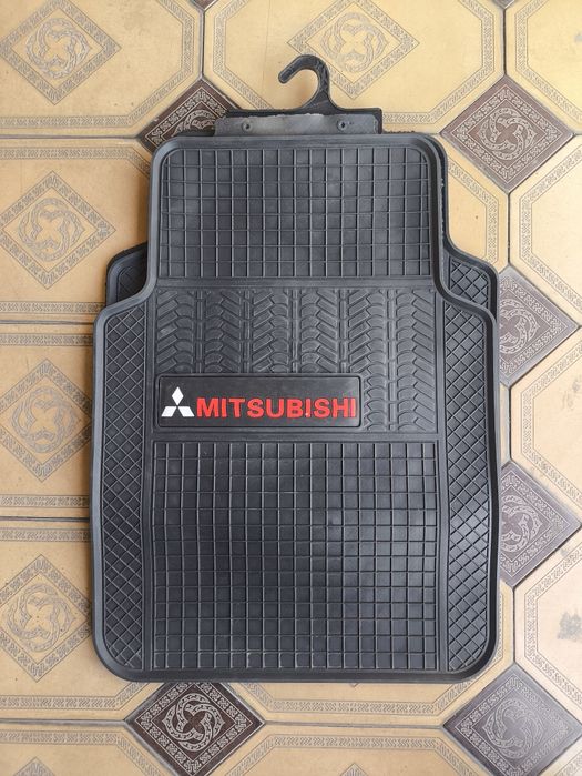 Полики Mitsubishi универсальные. Новые
