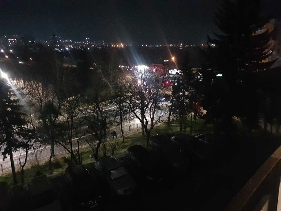 Дава се под наем Тристаен апартамент в Кърджали, Център - 65 кв.м за 228.99 € - Снимка #3