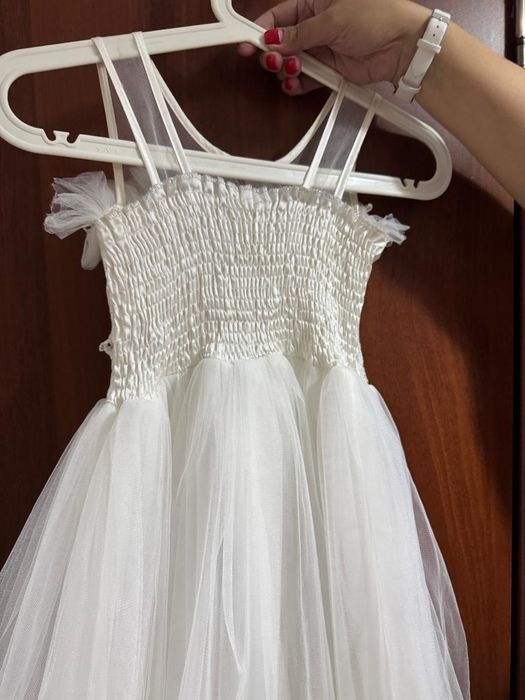 Нарядное платье, для девочки 6-7 лет