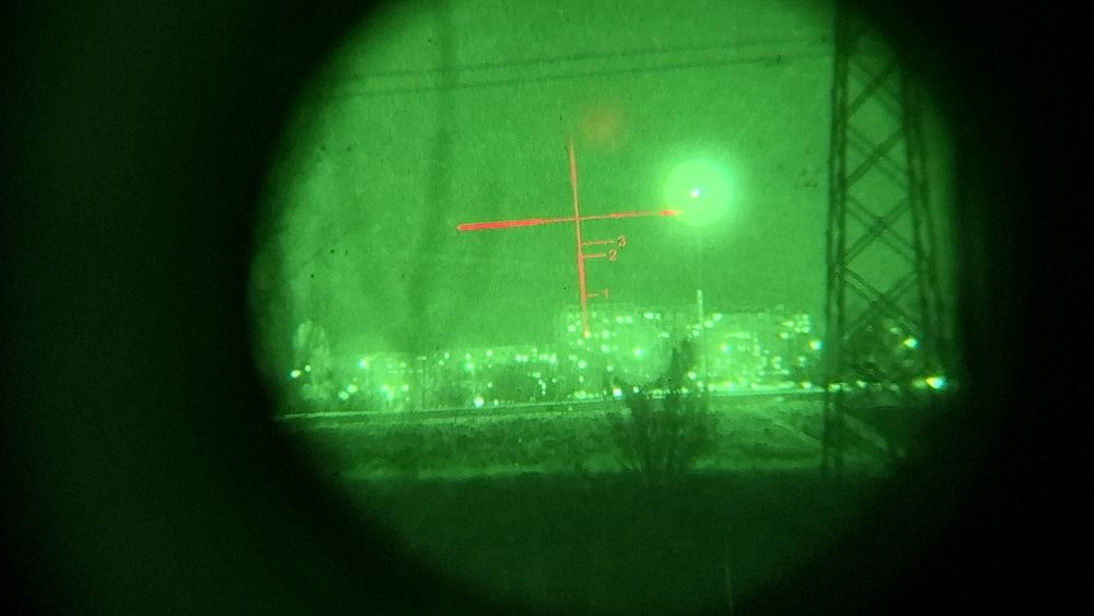 Прицел (оптика)  с нощно виждане
