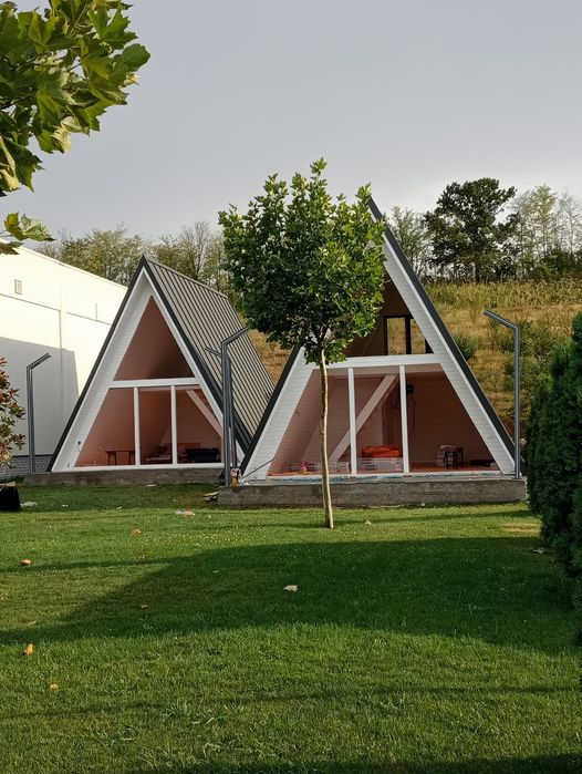 Vând cabane tip A-frame