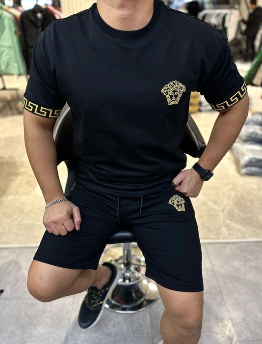 Compleu bărbați  disponibile