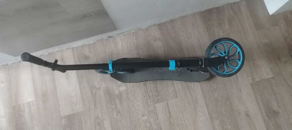 Продам самокат двухколесный недорого