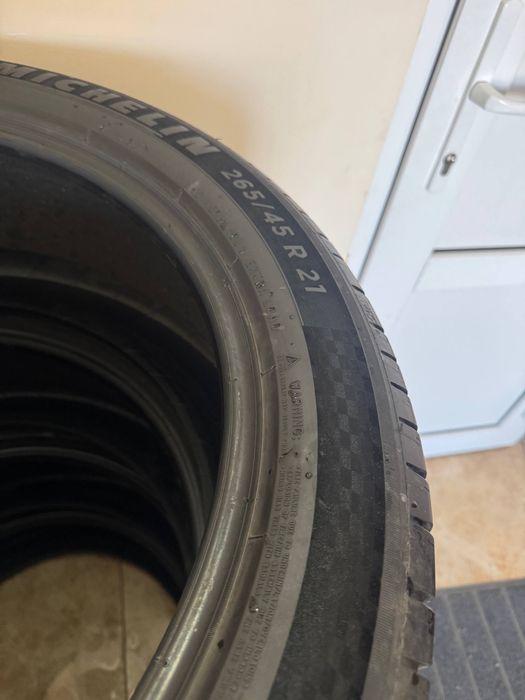 Срочно продам практически новые Летние шины Michelib Pilot Sport 4 SUV
