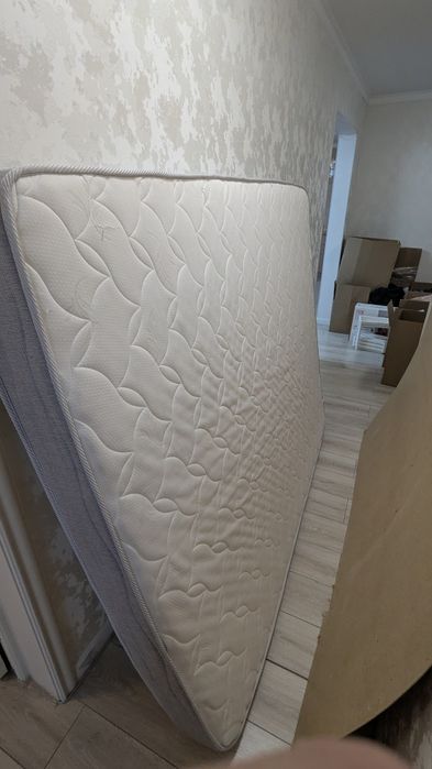 Матрас бескаркасный 160×200