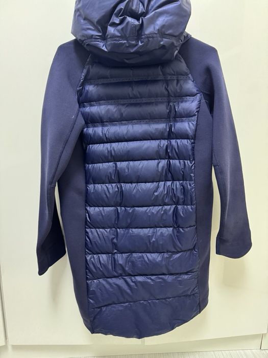 Дамско яке ,парка nike