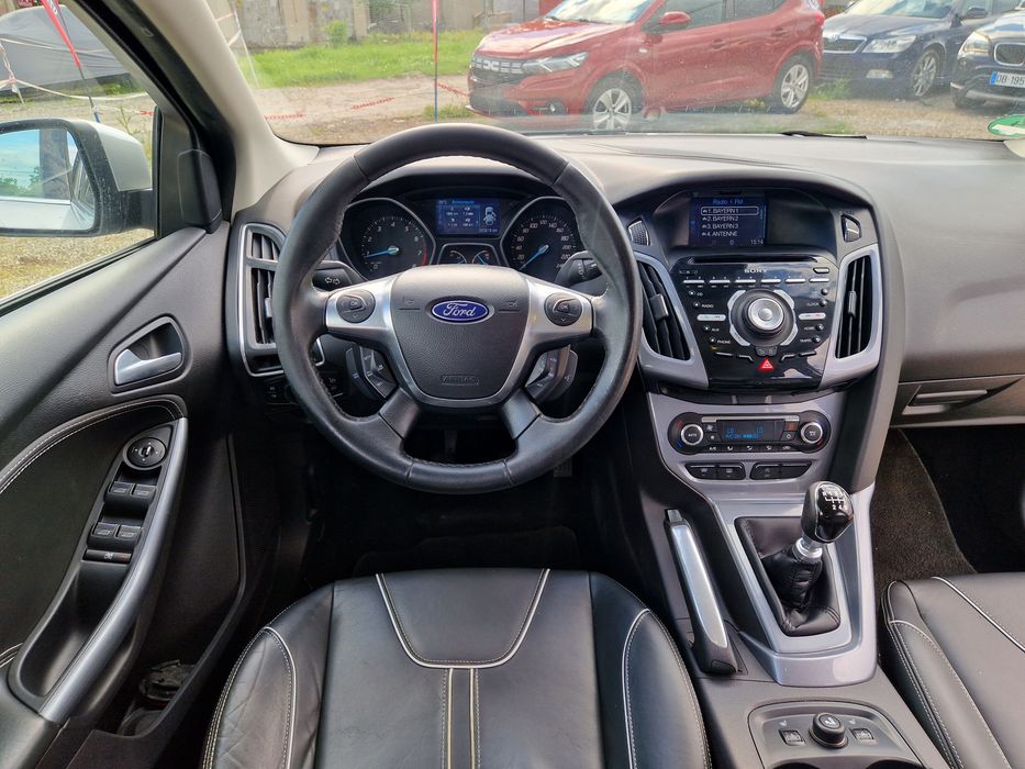 Ford Focus III Titanium  1.6 Benzină  An 2012 Garanție 1 An / Rata 450Lei