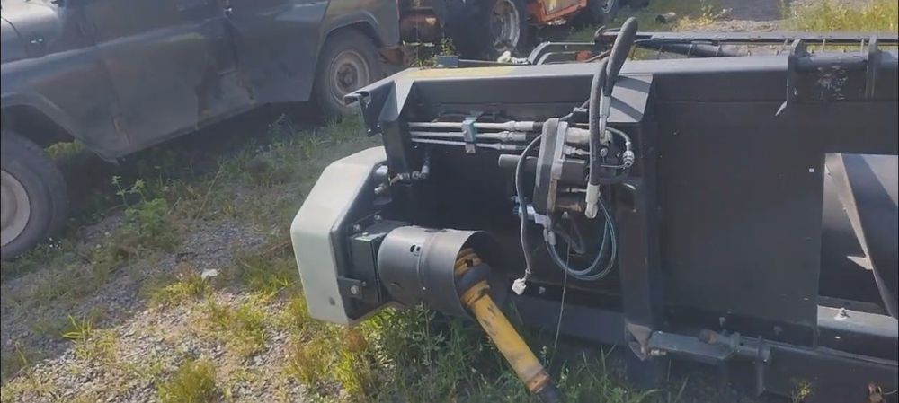 Подборщик на CLAAS