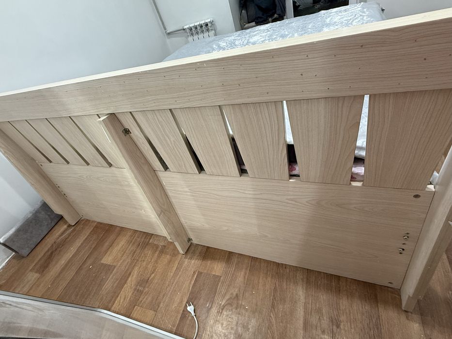 Продам кровать двуспальную