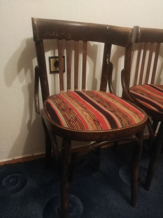 Столове Виенски - много стари