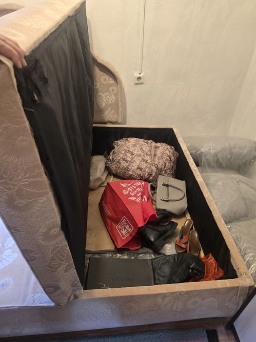 Продам кровать  б.у