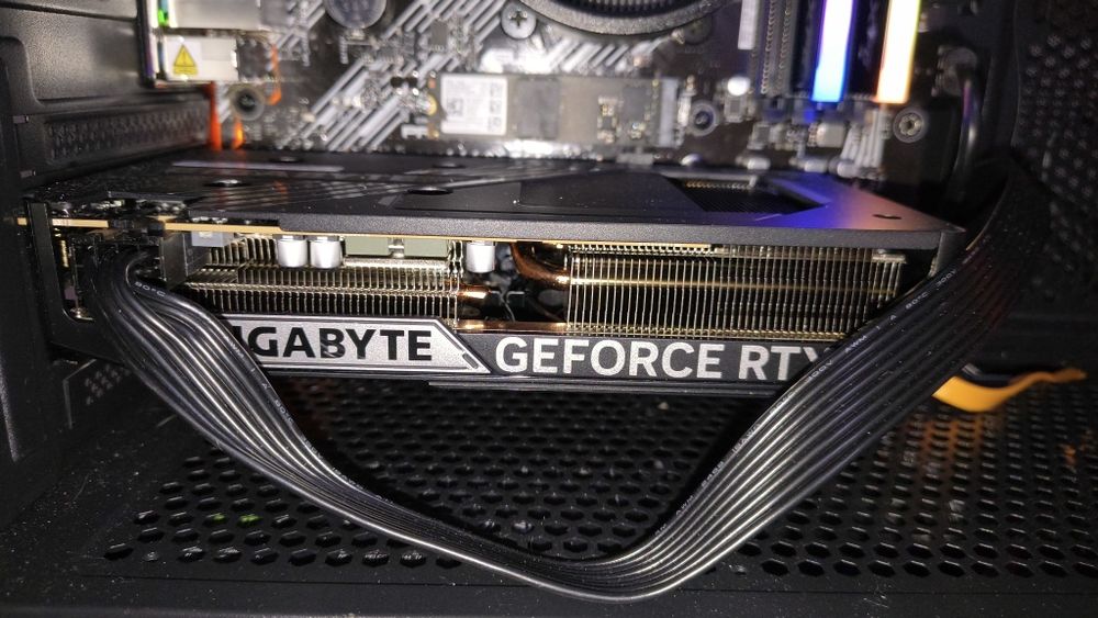 Servicii PC,asamblare PC-uri,mentenanta PC,instalare windows