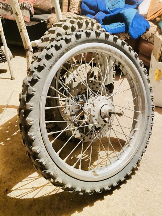 Колесо на эндуро